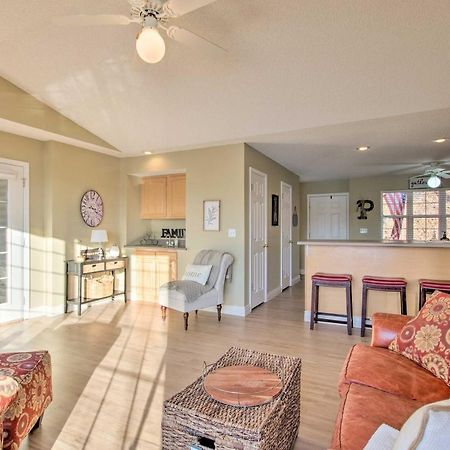 Waterfront Townhome With Private Dock And Lake Views Lake Ozark Eksteriør bilde