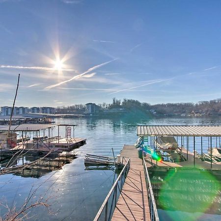 Waterfront Townhome With Private Dock And Lake Views Lake Ozark Eksteriør bilde