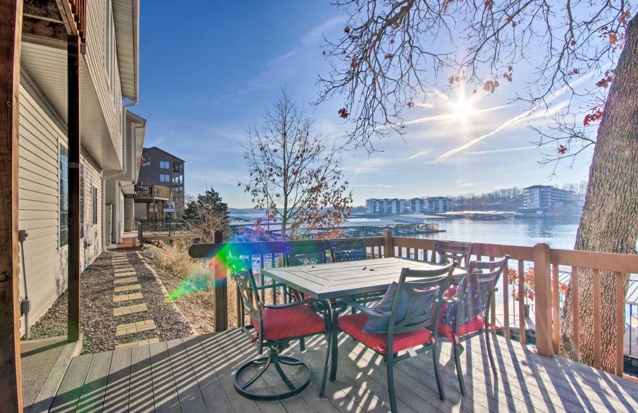 Waterfront Townhome With Private Dock And Lake Views Lake Ozark Eksteriør bilde