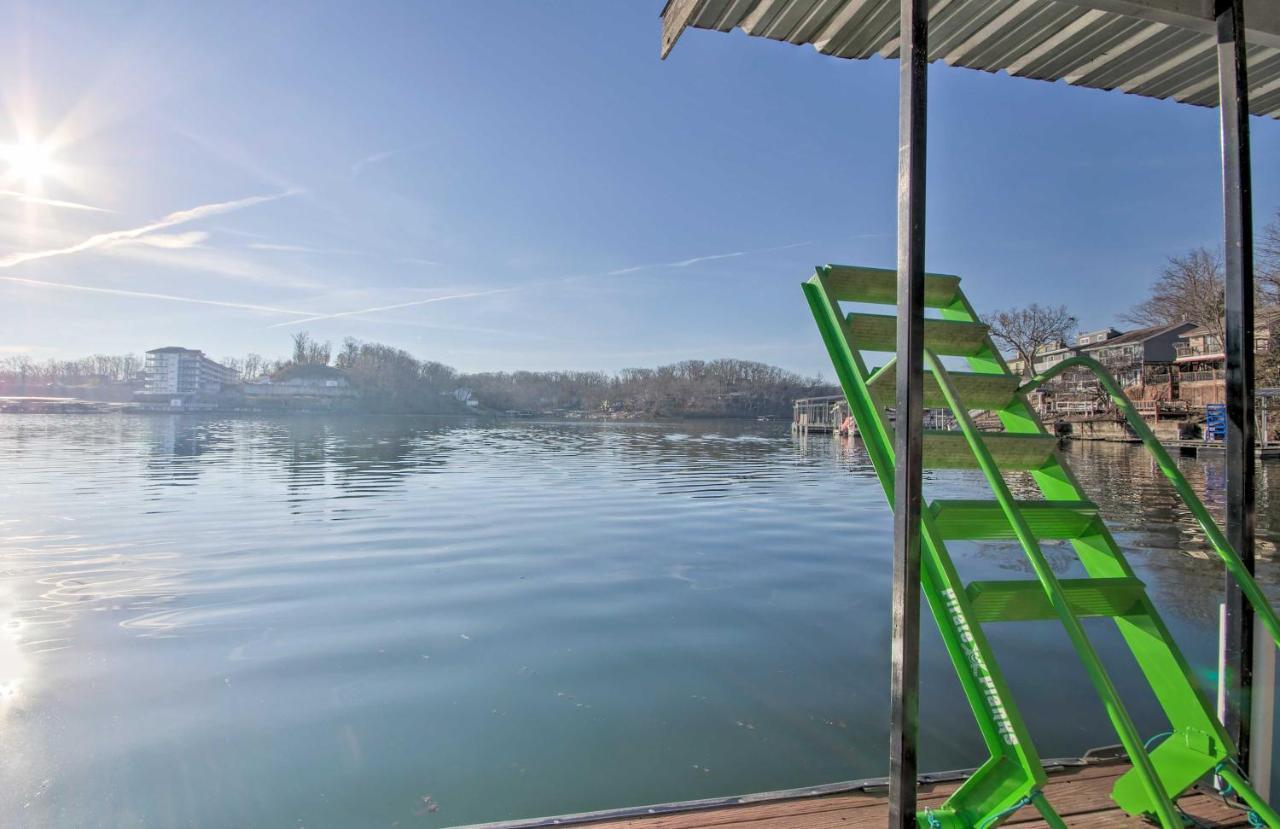 Waterfront Townhome With Private Dock And Lake Views Lake Ozark Eksteriør bilde
